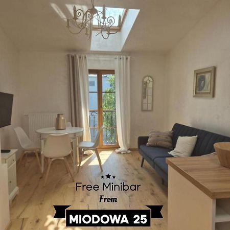 Aparthotel Miodowa 25 Красков Екстериор снимка