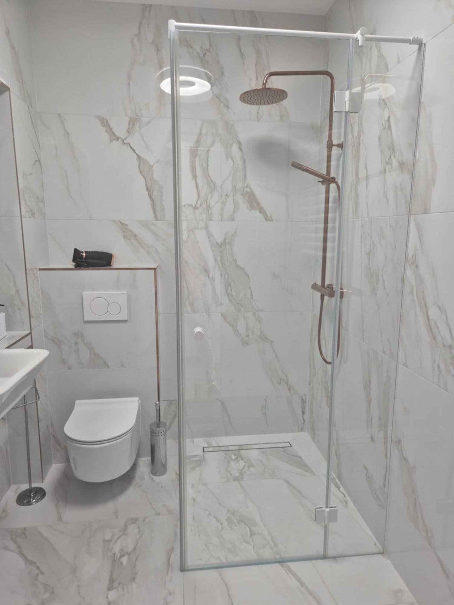 Aparthotel Miodowa 25 Красков Екстериор снимка
